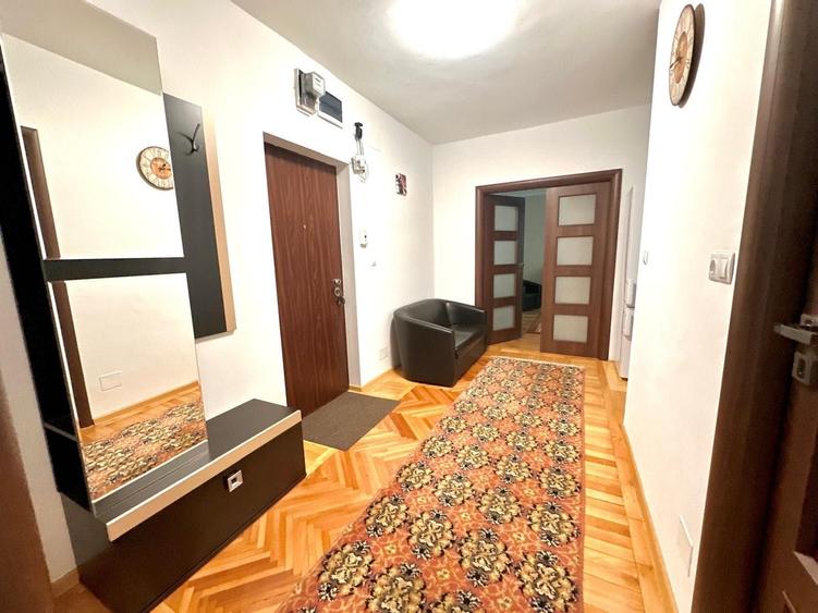Apartament cu 2 camere decomandat în Rogerius