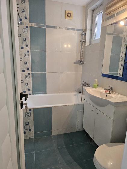Apartament cu 4 camere decomandat în Ultracentral