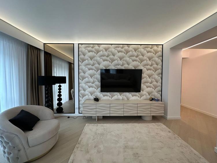 Apartament cu 3 camere decomandat, mobilat în Pipera