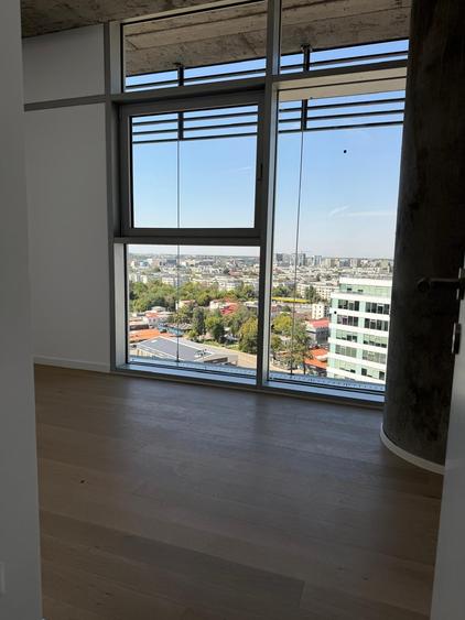 Apartament cu 3 camere decomandat în Floreasca
