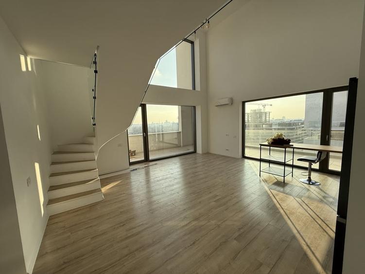 Apartament cu 4 camere decomandat în Barbu Văcărescu