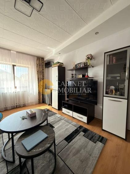 Apartament cu 3 camere decomandat, mobilat în Tomești