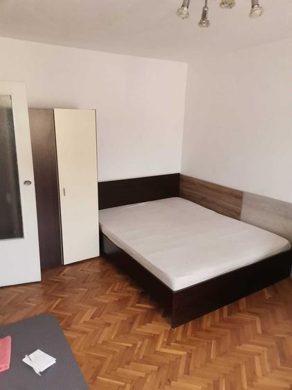 Garsonieră semidecomandată în Baba-Dochia