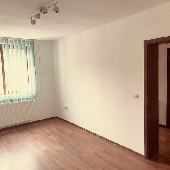 Casă cu 4 camere cu Teren 176 Mp în Șelimbăr