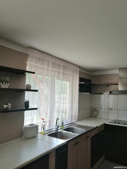 Casă cu 6 camere cu Teren 2255 Mp în Cenad