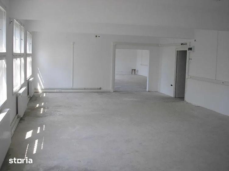 Spațiu comercial, de 220 mp, în 1 Mai