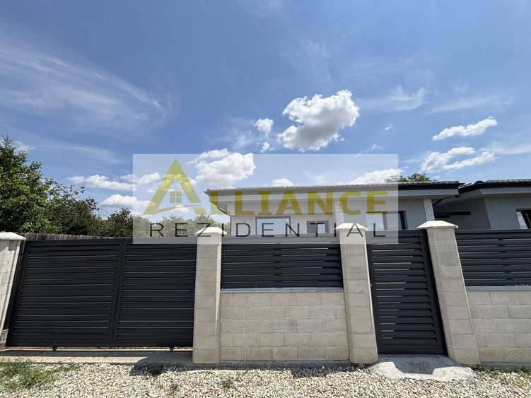 Casă individuală cu 3 camere cu Canalizare în Berceni