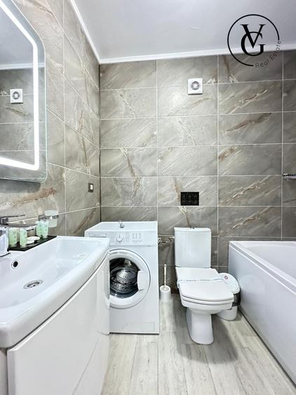 Apartament cu 3 camere semidecomandat, mobilat în Mamaia-Sat