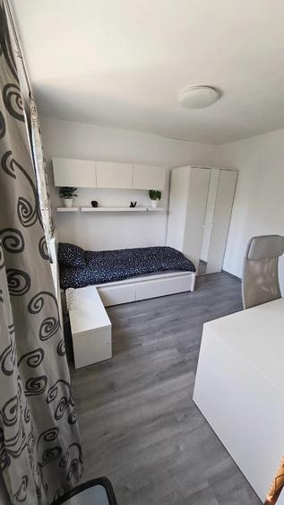 Garsonieră decomandată în Complex Studențesc