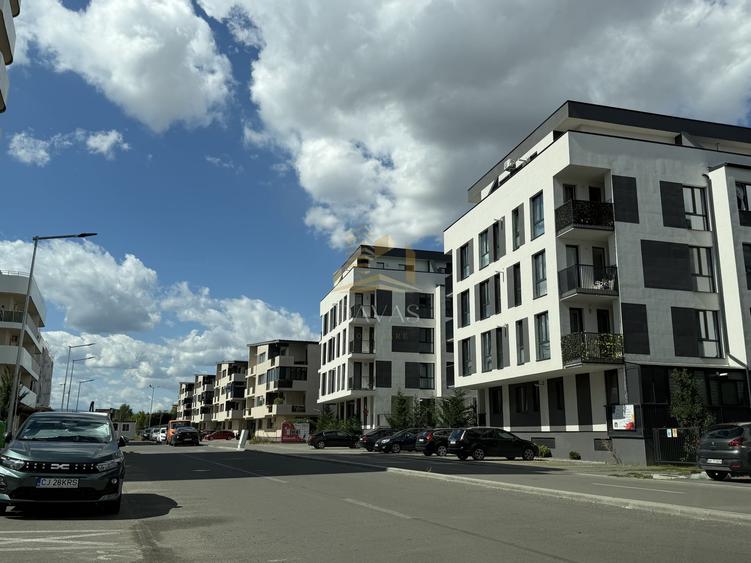 Apartament cu 2 camere semidecomandat, mobilat în Florești