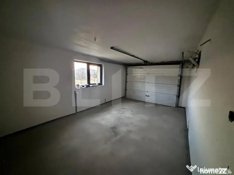 Casa de vanzare, cu 5 camere, 460 mp+teren 5800 mp, 10 km de - 5