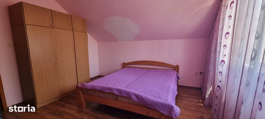 Casă cu 7 camere cu Teren 5000 Mp în Căteasca