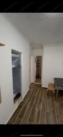 Apartament cu 3 camere decomandat în Mangalia
