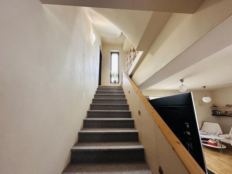 Duplex cu 5 camere cu Canalizare în Chiajna