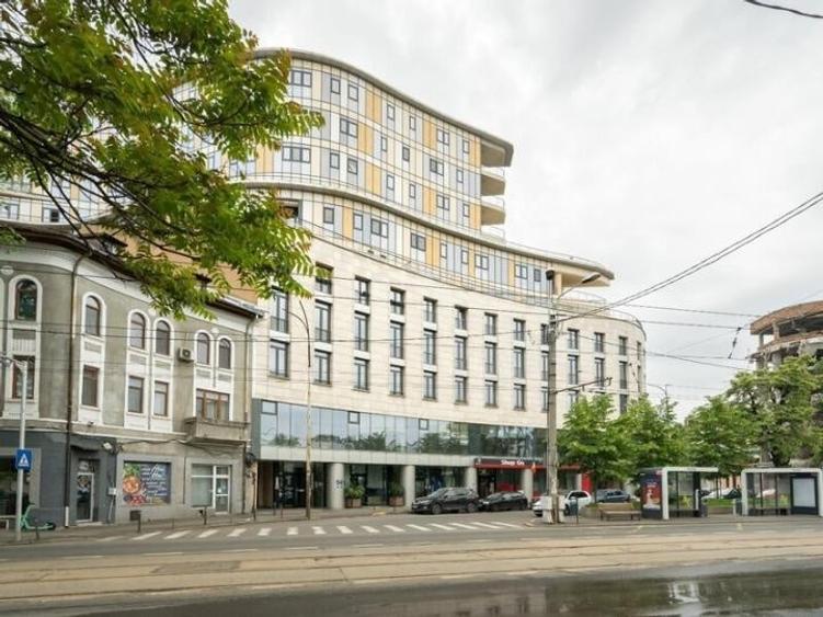 Apartament cu 2 camere semidecomandat, mobilat în Ferdinand