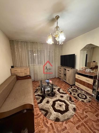 Apartament cu 2 camere circular, mobilat în Nicolina