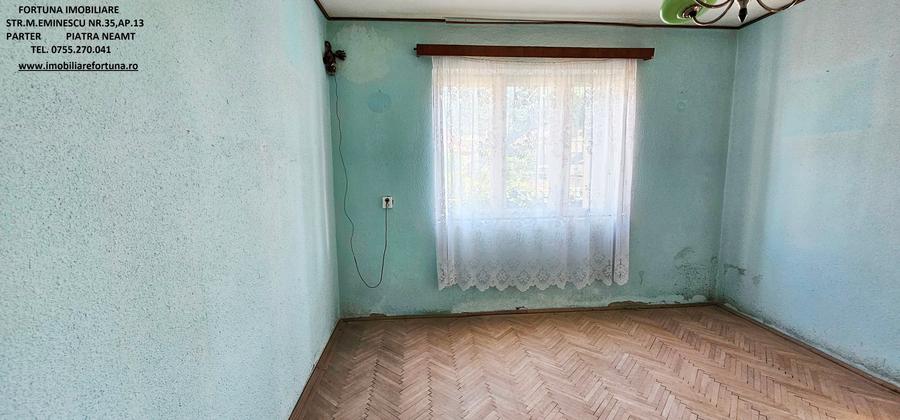 Casă cu 3 camere cu Canalizare în Central