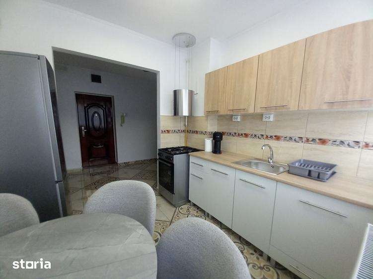 Apartament cu 2 camere decomandat în Progresul