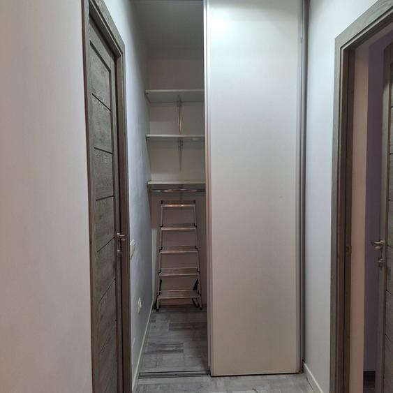 Apartament cu 2 camere semidecomandat în Florești