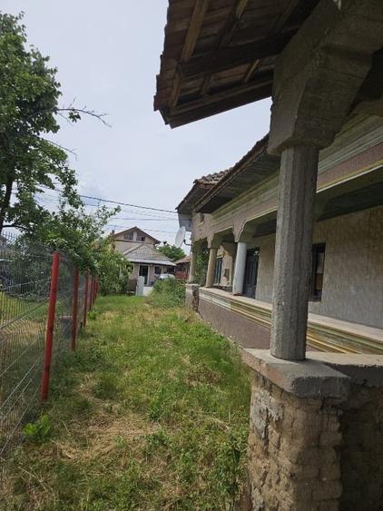 Casă individuală cu 4 camere cu Teren 900 Mp în Budeni
