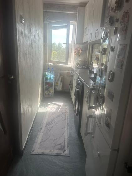 Apartament cu 2 camere semidecomandat, mobilat în Vest