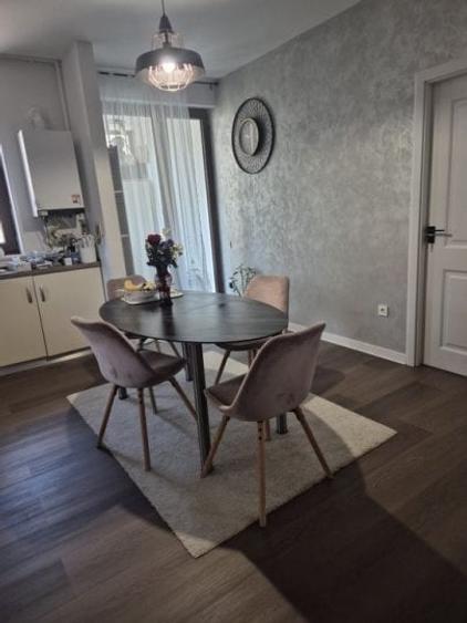 Apartament cu 3 camere decomandat, mobilat în Popești-Leordeni