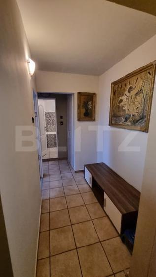 Apartament de inchiriat 3 cam,  zona Nufarul - 7