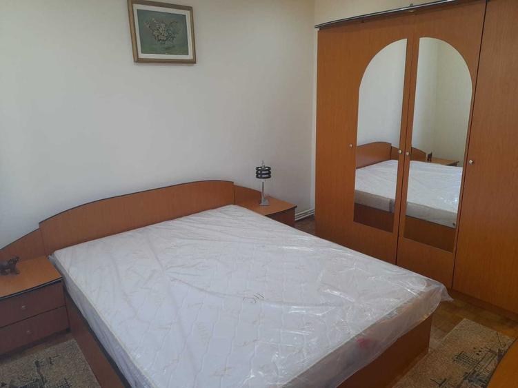 Apartament cu 2 camere semidecomandat în Mazepa 1