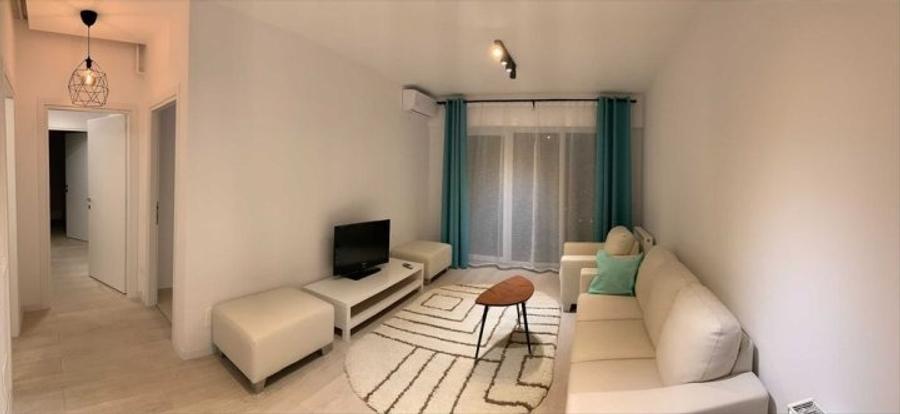 Apartament cu 3 camere decomandat, mobilat în Brâncoveanu