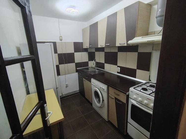 Apartament cu 2 camere decomandat în Prelungirea Ghencea