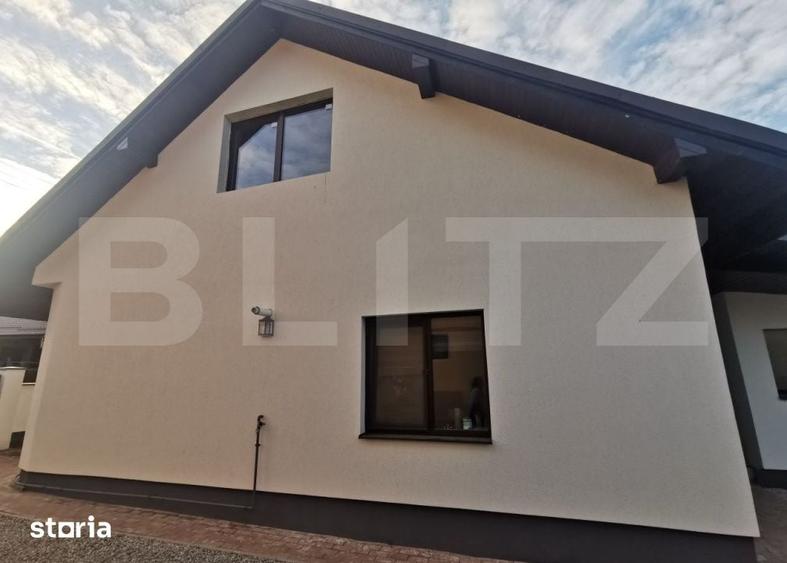 Casă cu 4 camere cu Teren 800 Mp în Pănet