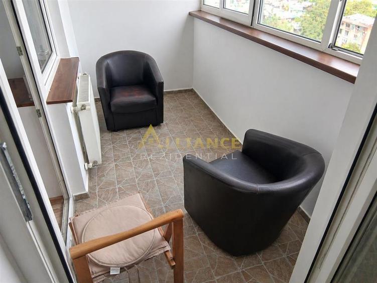 Apartament cu 2 camere decomandat, mobilat în Ghencea