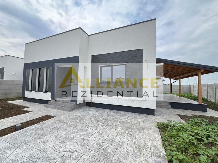 Casă individuală cu 3 camere decomandat cu Canalizare în Berceni