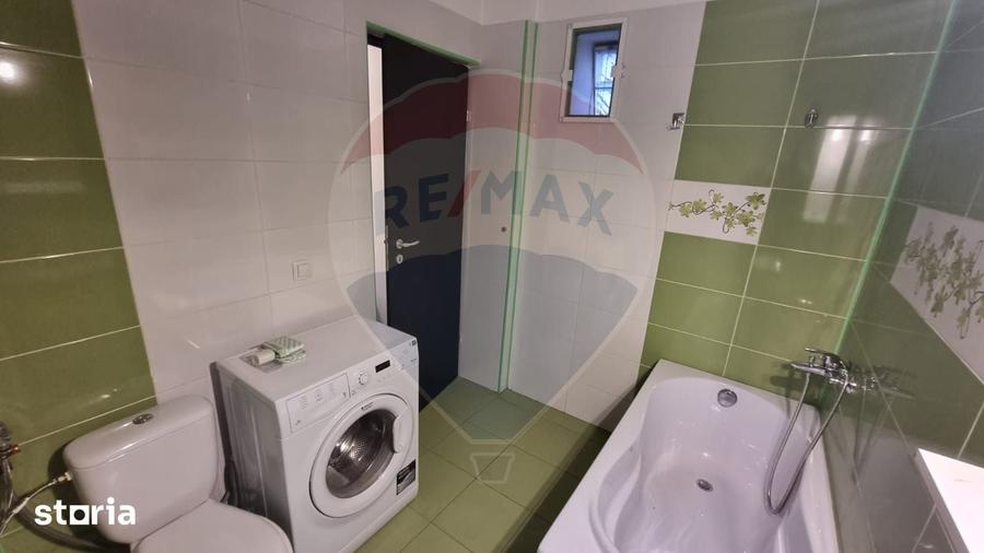 Apartament cu 3 camere în Dămăroaia