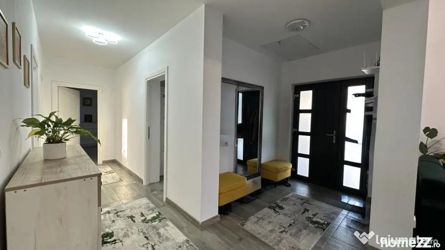 Casă cu 4 camere cu Teren 550 Mp în Săsar