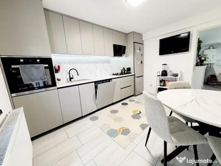 Casă cu 4 camere cu Teren 485 Mp în Ștefănești