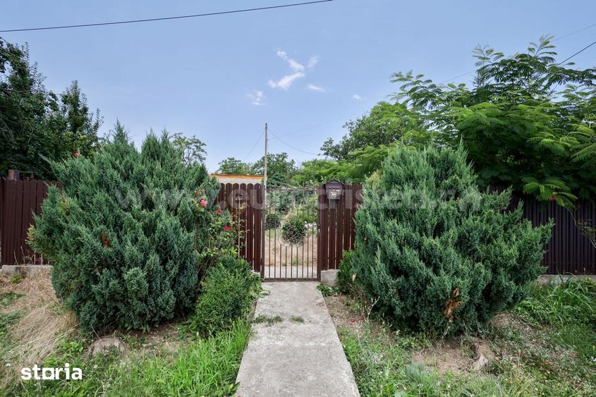 Casă cu 2 camere cu Teren 1759 Mp în Pecineaga