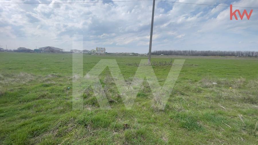 Teren Construcții intravilan de 1000 mp, în Cârcea