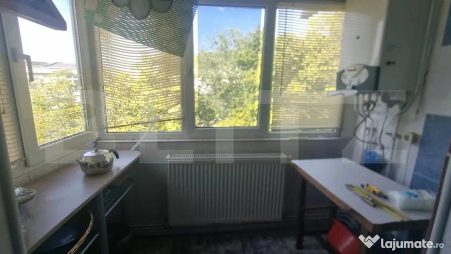 Apartament 2 camere, zona Nicolina - 1