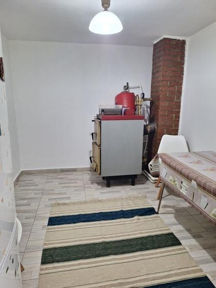 Casă cu 4 camere în Pângărați