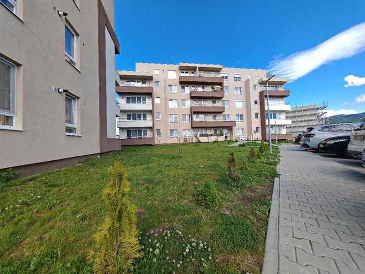 Apartament cu 2 camere decomandat, mobilat în Cristian