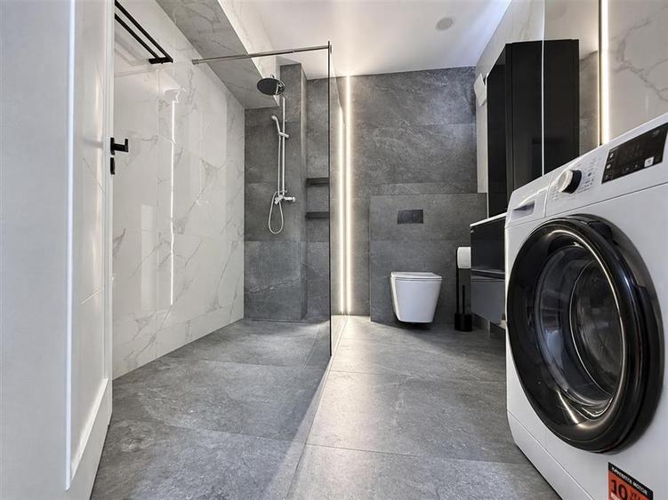 Apartament cu 2 camere decomandat, mobilat în Exterior Sud
