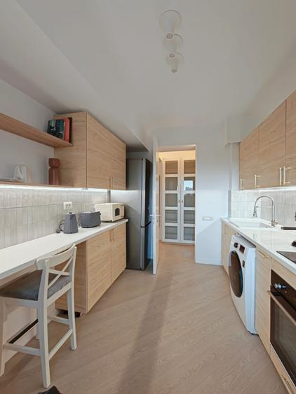 Apartament cu 3 camere decomandat, mobilat în Pipera