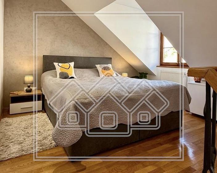 Duplex cu 3 camere cu Canalizare în Ultracentral