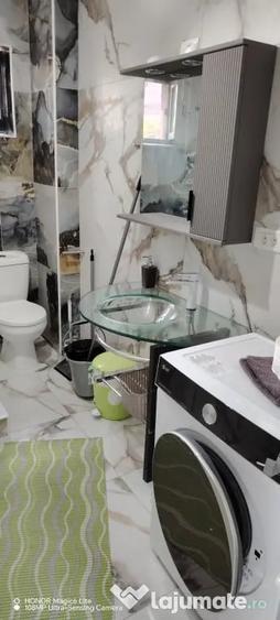 Apartament cu 3 camere decomandat în Nord