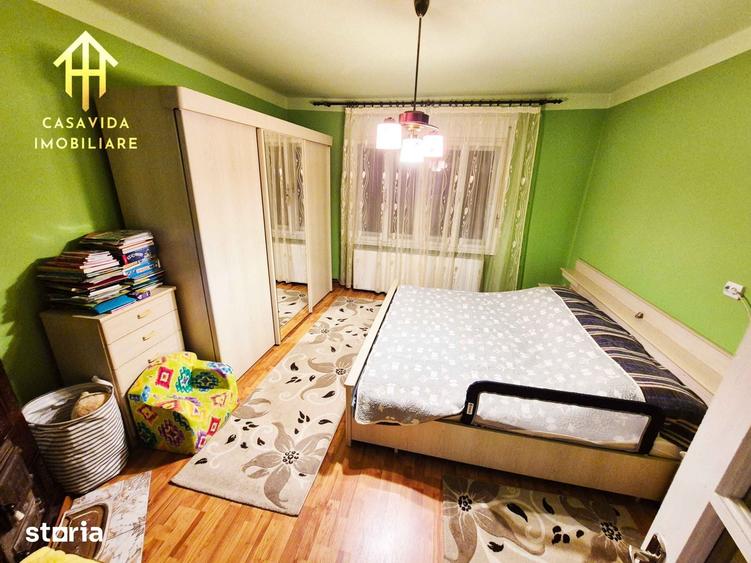 Casă cu 5 camere cu Teren 4400 Mp în Boldur