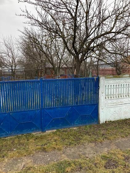 Casă cu 4 camere cu Teren 2000 Mp în Central