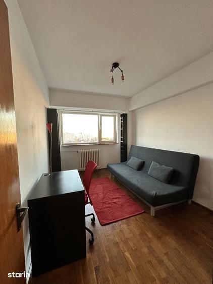 Apartament cu 3 camere, mobilat în Titulescu