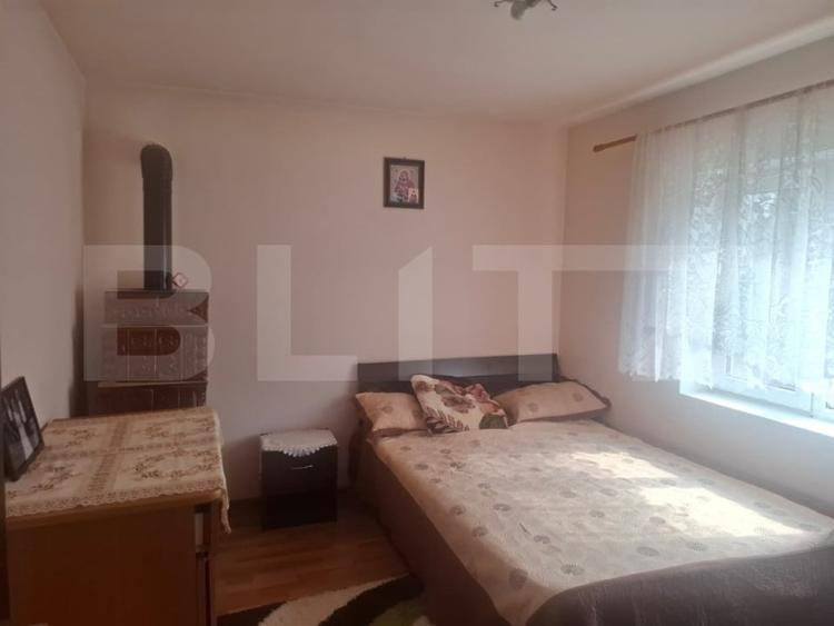 Casă individuală cu 3 camere cu Canalizare în Crângurile de Jos