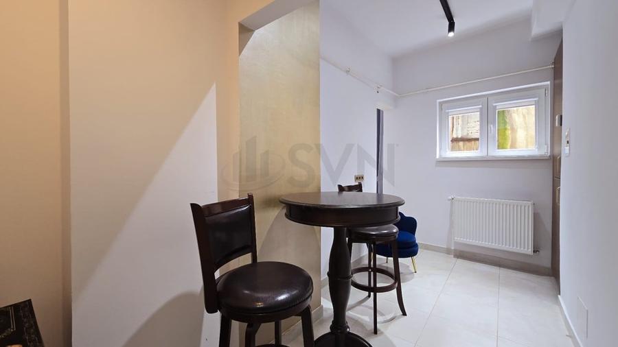 Apartament cu 3 camere decomandat, mobilat în Armeneasca